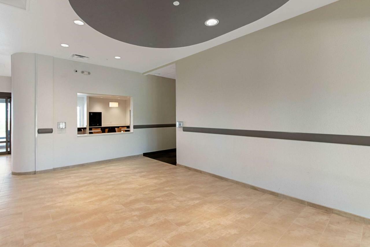 Studio 6 Austin Airport エクステリア 写真