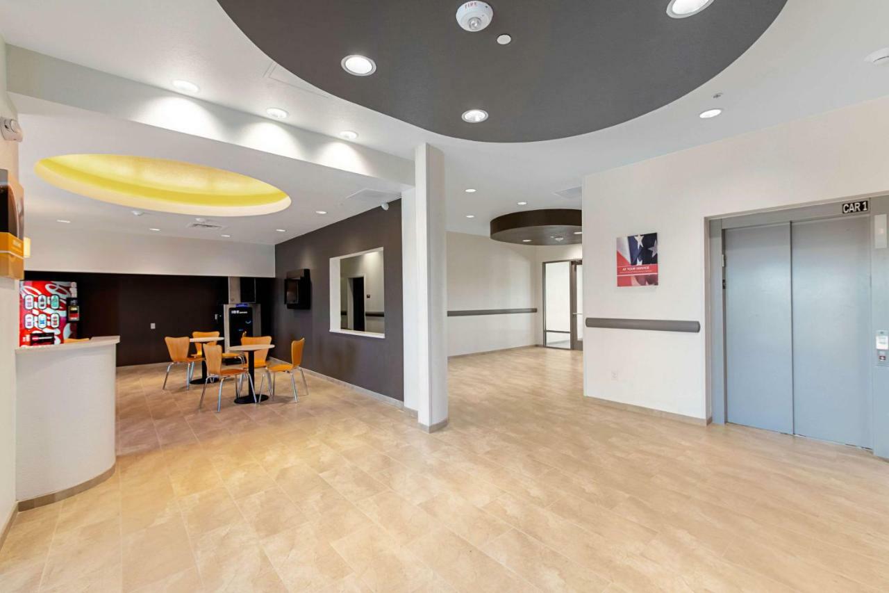 Studio 6 Austin Airport エクステリア 写真